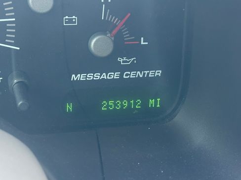 Used 2004 Ford Expedition Eddie Bauer image 14