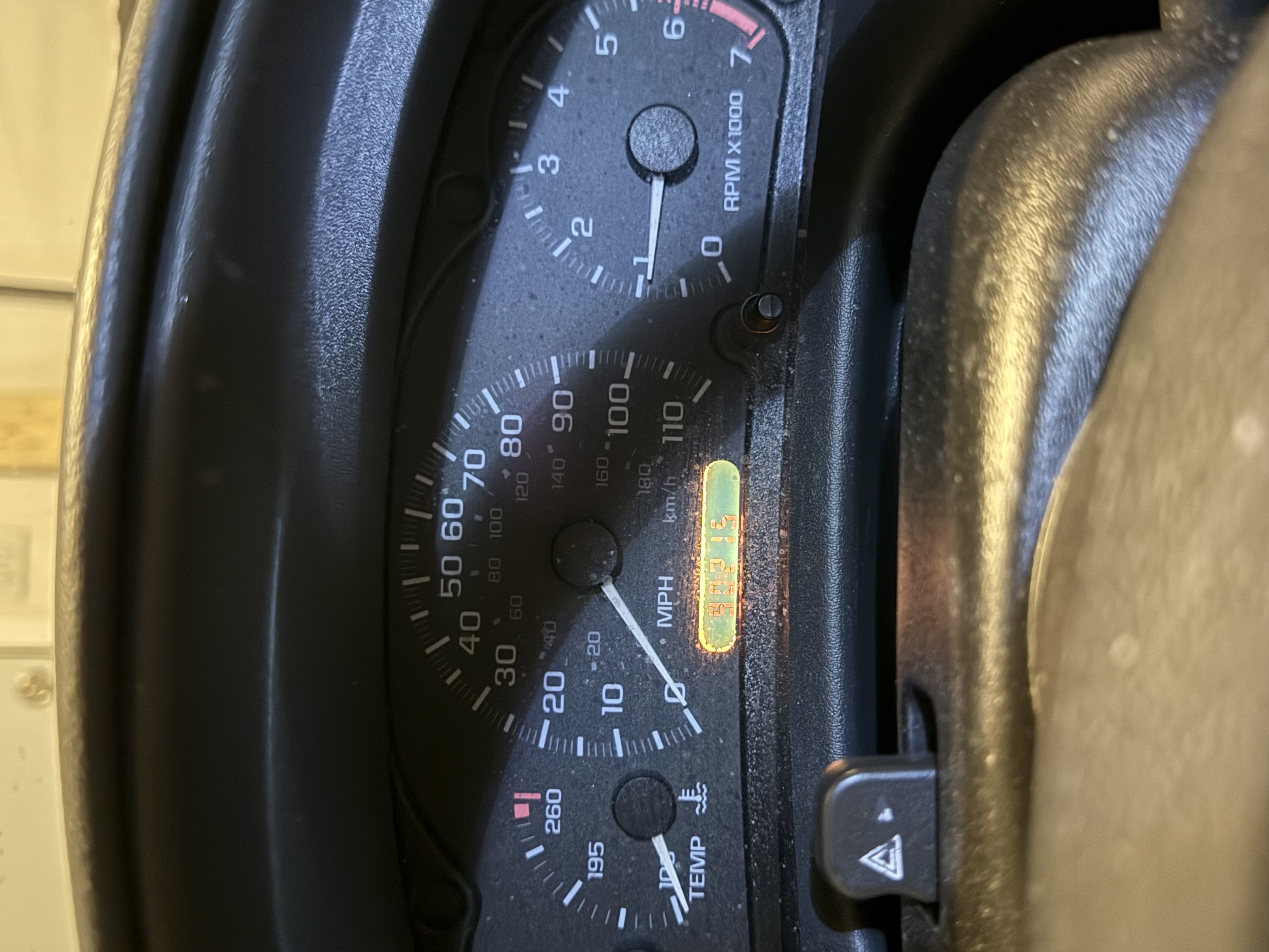 Used 2005 Chevrolet Cavalier Sedan w/ Sport Appearance Package FWD image 8
