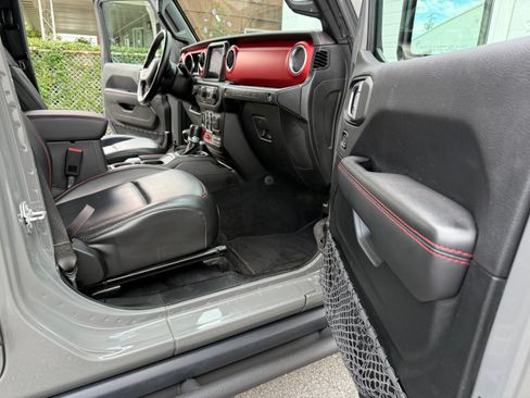 Used 2021 Jeep Wrangler Unlimited Rubicon AWD/4WD image 23