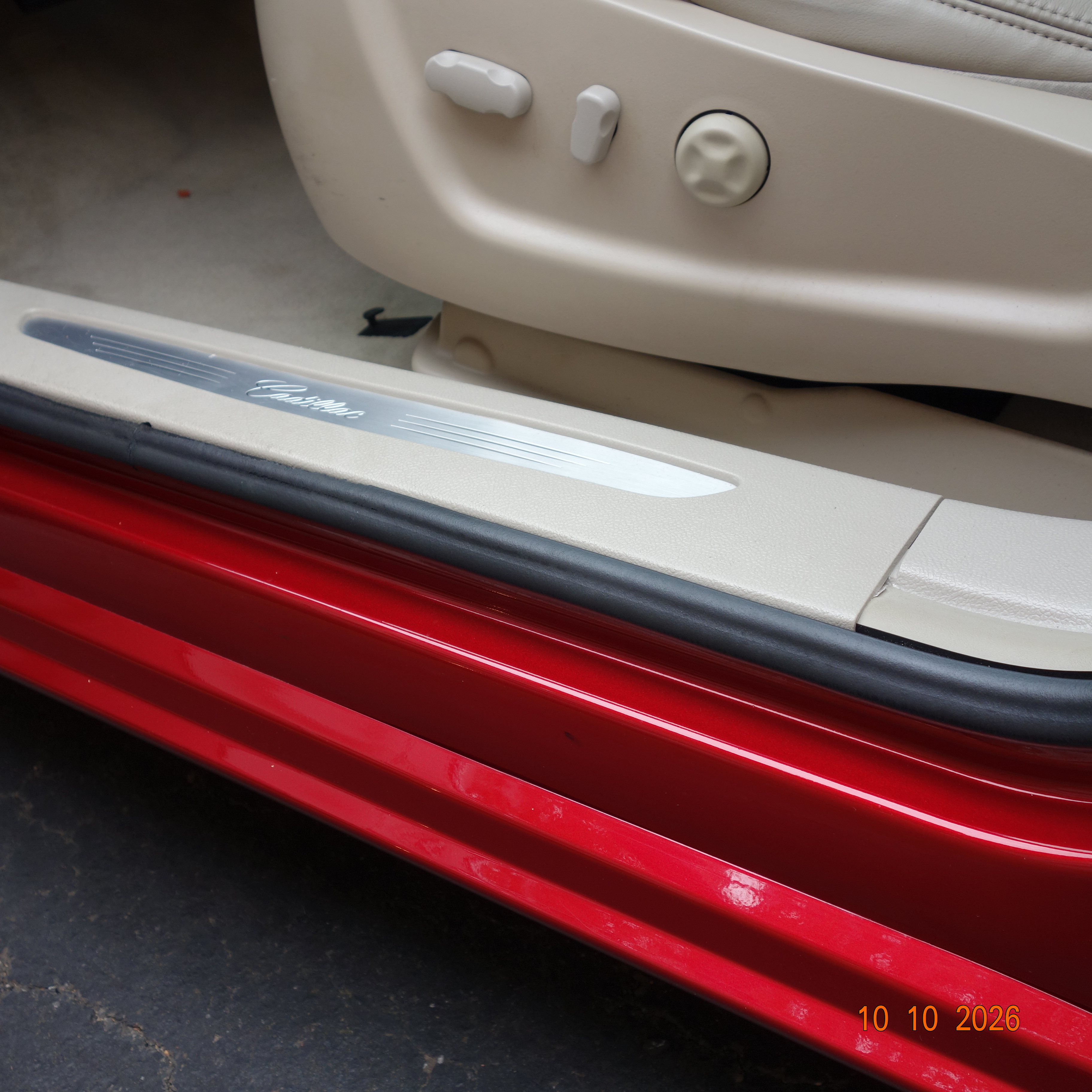 Used 2008 Cadillac DTS w/ Sun And Sound Package FWD image 21