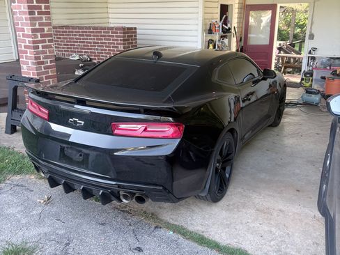Used 2018 Chevrolet Camaro LT w/ RS Package RWD image 9