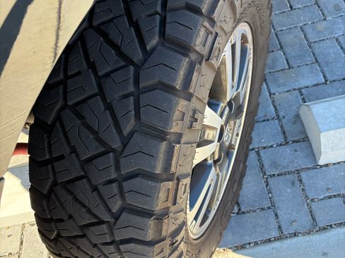 Used 2019 Toyota Tundra SR5 image 8