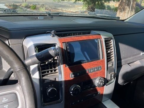 Used 2011 RAM 2500 Laramie w/ Protection Group image 10