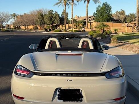 Used 2024 Porsche 718 Boxster image 2