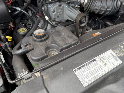 Used 2002 Ford F150 Lightning image 11