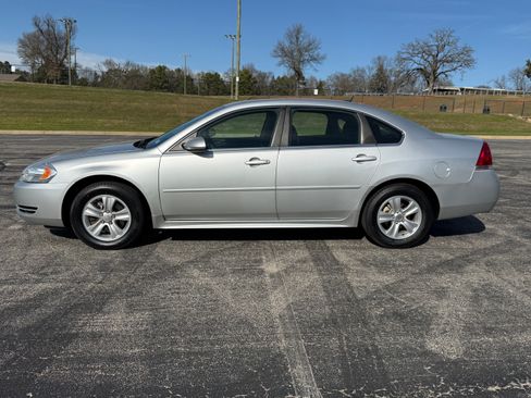 Used 2016 Chevrolet Impala Limited LS image 2