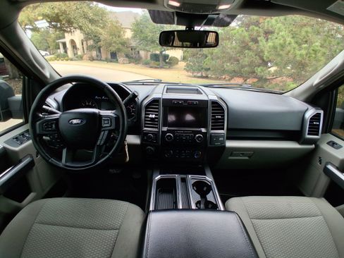 Used 2019 Ford F150 XLT w/ Equipment Group 302A Luxury image 11