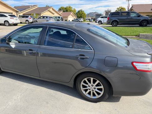 Used 2011 Toyota Camry Hybrid FWD image 5