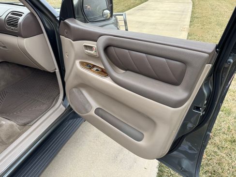 Used 1999 Toyota Land Cruiser image 17