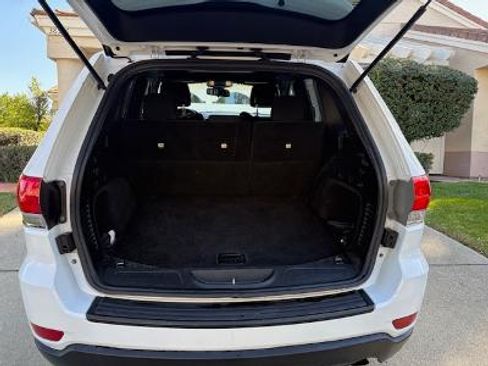 Used 2014 Jeep Grand Cherokee Laredo w/ Quick Order Package 23E image 5