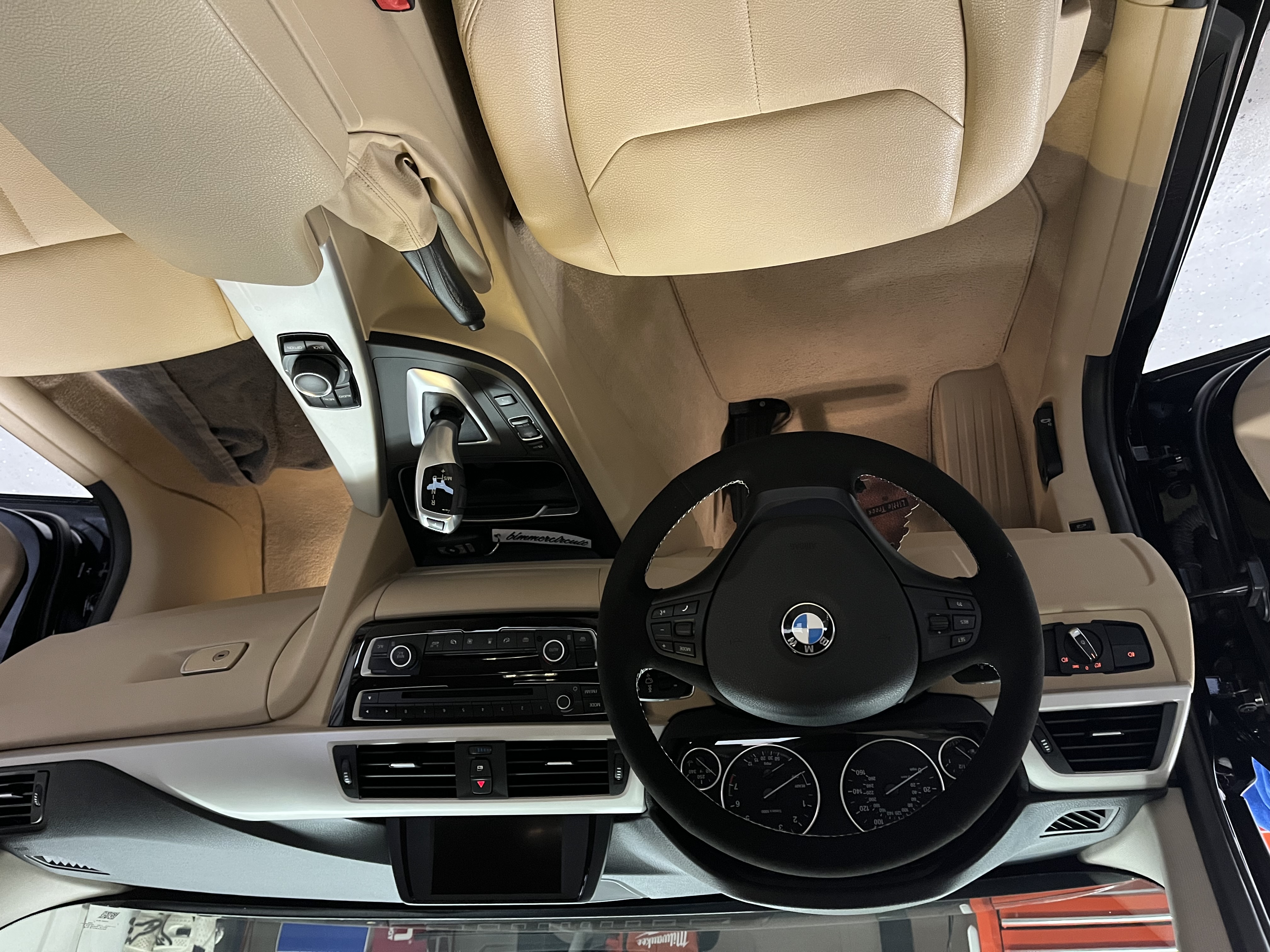 Used 2016 BMW 320i Sedan RWD image 14