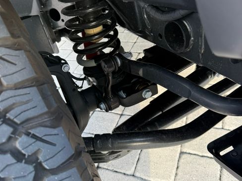 Used 2025 Jeep Wrangler Unlimited Rubicon image 27