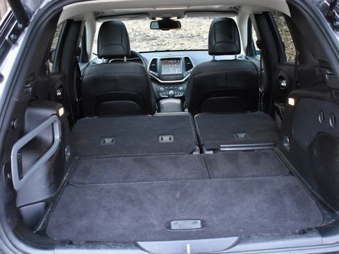 Used 2014 Jeep Cherokee Limited w/ Luxury Group image 13