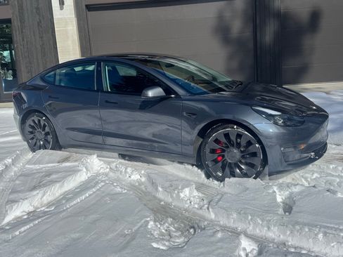 Used 2022 Tesla Model 3 Performance image 1