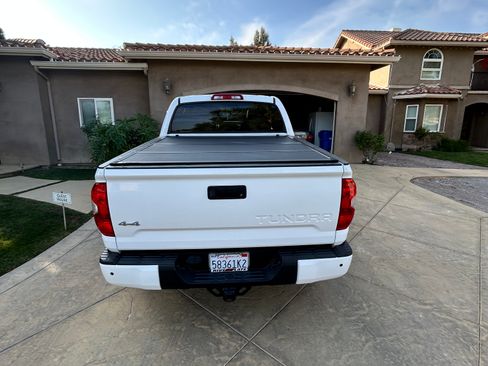 Used 2018 Toyota Tundra Limited w/ Limited Premium Package image 12