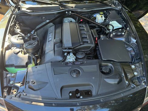 Used 2004 BMW Z4 2.5i RWD image 18
