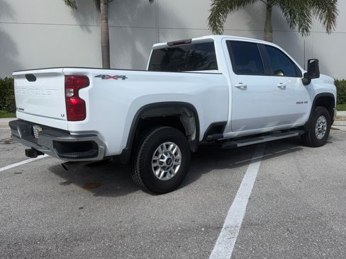 Used 2024 Chevrolet Silverado 2500 LT image 5