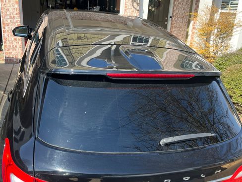 Used 2018 Lincoln MKX Reserve w/ Driver Assistance Package image 8