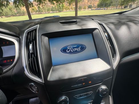 Used 2015 Ford Edge SEL w/ Equipment Group 201A FWD image 15
