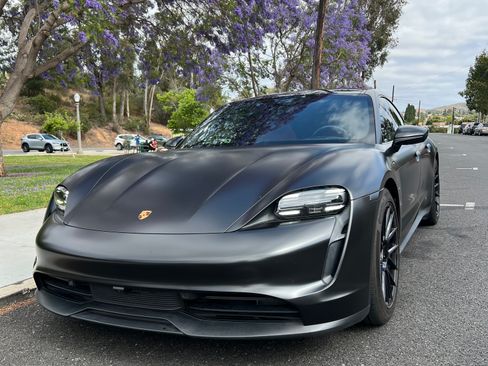 Used 2021 Porsche Taycan RWD image 19