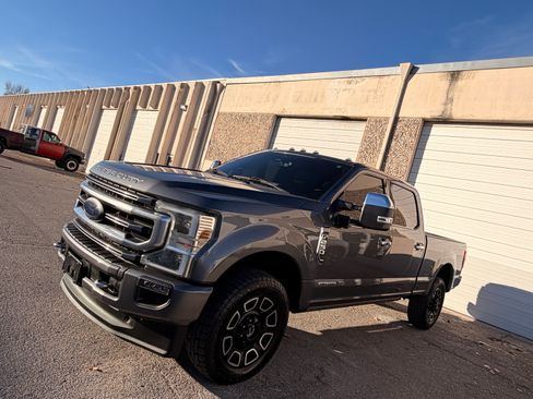 Used 2022 Ford F250 Platinum w/ FX4 Off-Road Package image 6