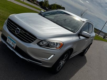Used 2015 Volvo XC60 T6 w/ Proximity Package