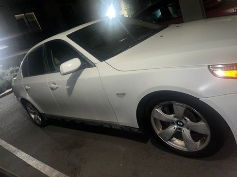 Used 2007 BMW 530i Sedan image 4