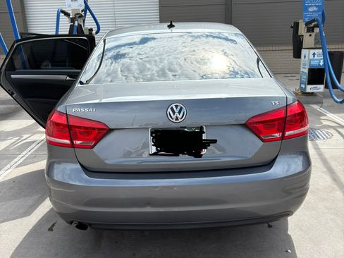 Used 2015 Volkswagen Passat 1.8T Limited Edition FWD image 2
