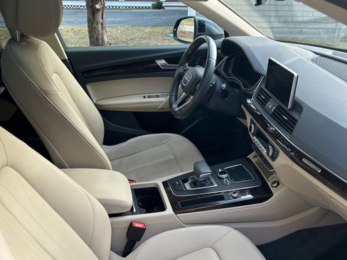 Used 2019 Audi Q5 2.0T Premium Plus w/ Premium Plus Package image 10