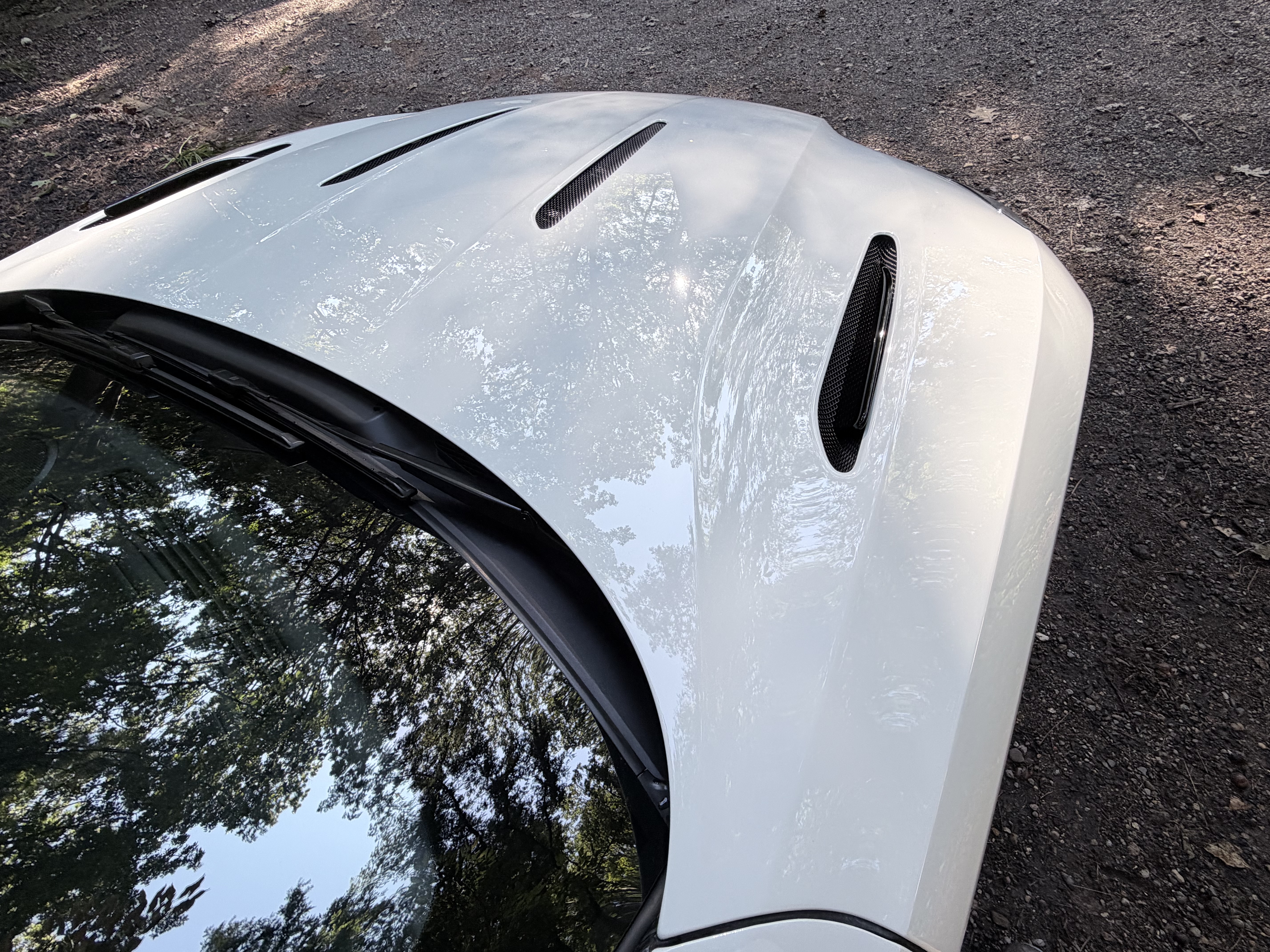 Used 2018 Aston Martin DB11 V12 RWD image 18