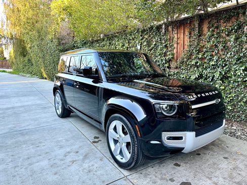 Used 2022 Land Rover Defender 110 XS Edition image 4