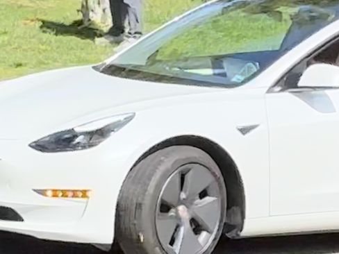 Used 2022 Tesla Model 3 image 10