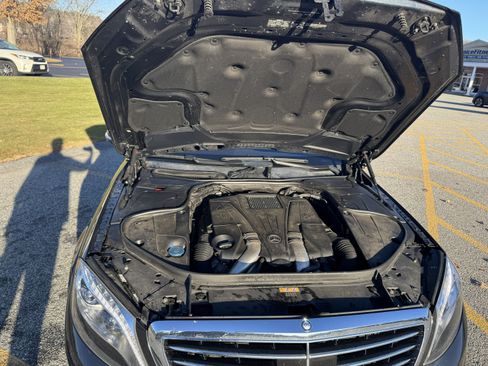 Used 2017 Mercedes-Benz S 550 4MATIC Sedan image 8