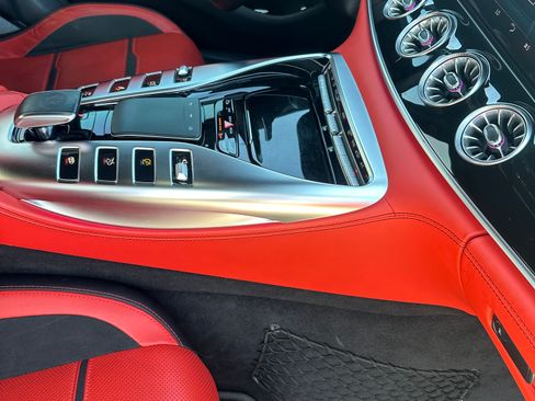 Used 2019 Mercedes-Benz AMG GT 63 image 32