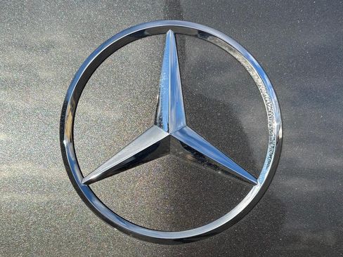 Used 2016 Mercedes-Benz E 400 4MATIC Sedan image 13