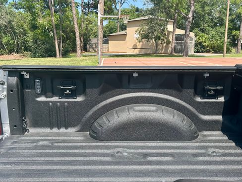 Used 2022 Ford F250 Lariat w/ Black Appearance Package AWD/4WD image 12