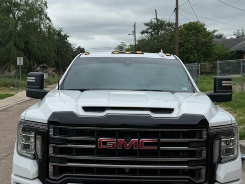 Used 2020 GMC Sierra 2500 AT4 w/ AT4 Premium Package AWD/4WD image 6