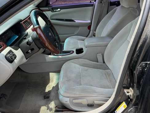 Used 2009 Chevrolet Impala LS FWD image 16