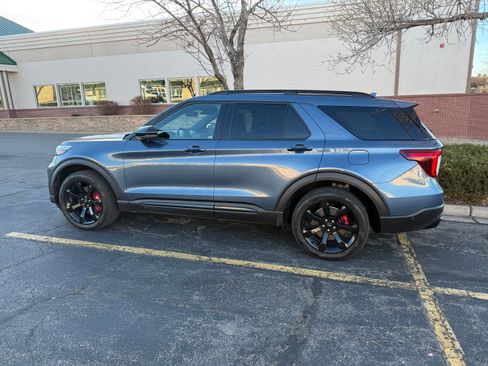 Used 2020 Ford Explorer ST w/ ST Street Pack image 1