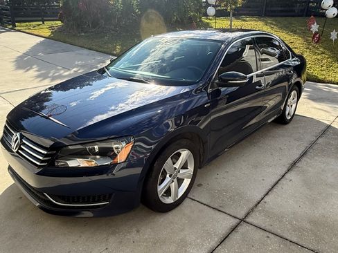 Used 2014 Volkswagen Passat 1.8T Wolfsburg Edition image 1