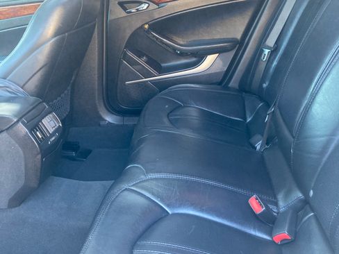 Used 2011 Cadillac CTS Luxury RWD image 16