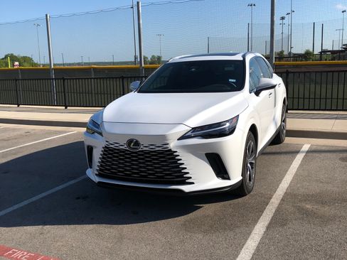 Used 2023 Lexus RX 350 FWD image 6