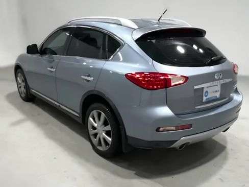 Used 2016 INFINITI QX50 Sport Utility 4D w/ Premium Package image 4