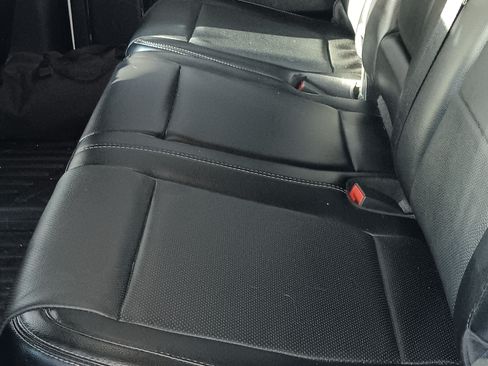 Used 2018 Ford F250 Lariat w/ Chrome Package image 10