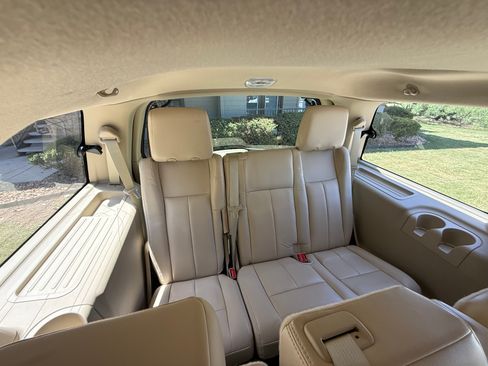 Used 2017 Ford Expedition XLT RWD image 15