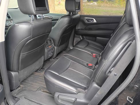 Used 2014 Nissan Pathfinder Platinum w/ Platinum Premium Package image 11