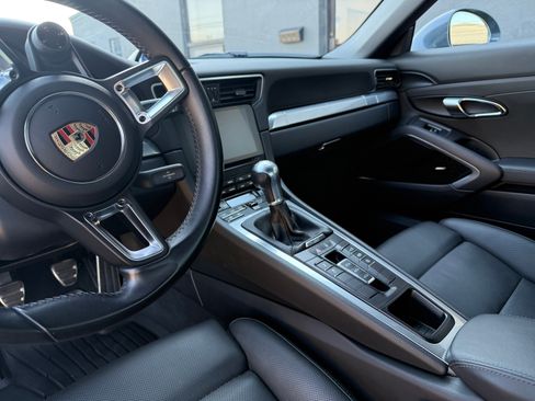 Used 2017 Porsche 911 Carrera S image 5