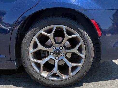 Used 2015 Chrysler 300 S w/ 300S Premium Group image 6