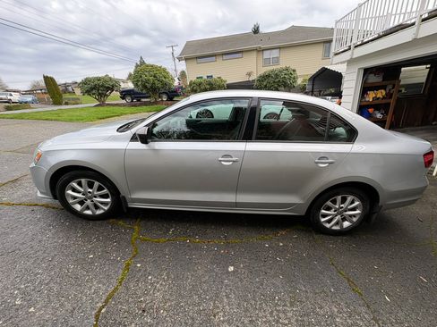 Used 2015 Volkswagen Jetta SE image 5