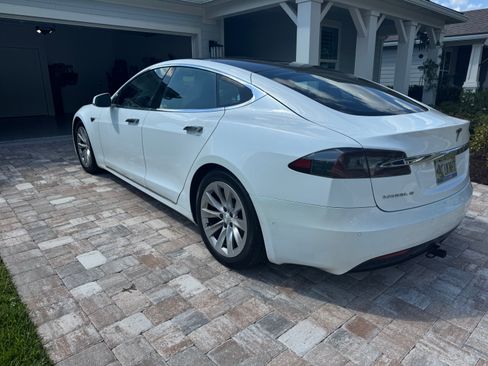 Used 2016 Tesla Model S 90D AWD/4WD image 9